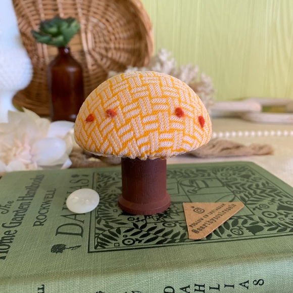 Vintage Mushroom Decor 🍄🟫 - Picture 5 of 10